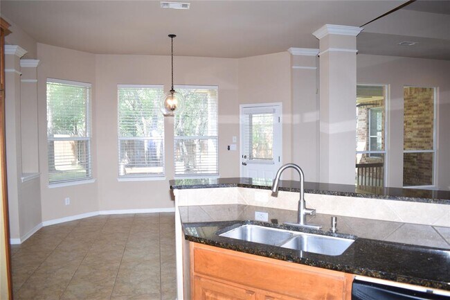 Building Photo - 7233 Via Dono Dr