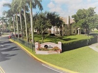 Building Photo - 306 Belmont Ln