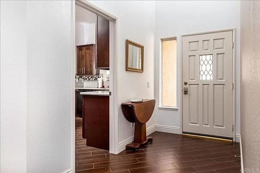 Building Photo - 1742 Hermosita Dr