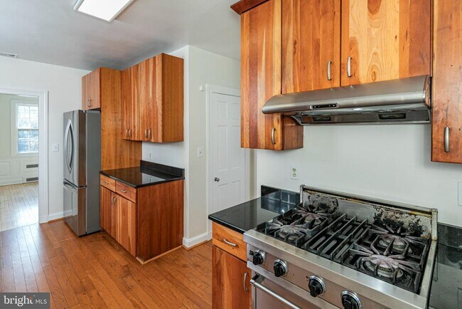 Building Photo - 150 Prospect Ave