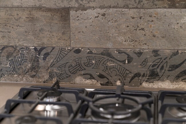 Kitchen tile detail - 952 60th St
