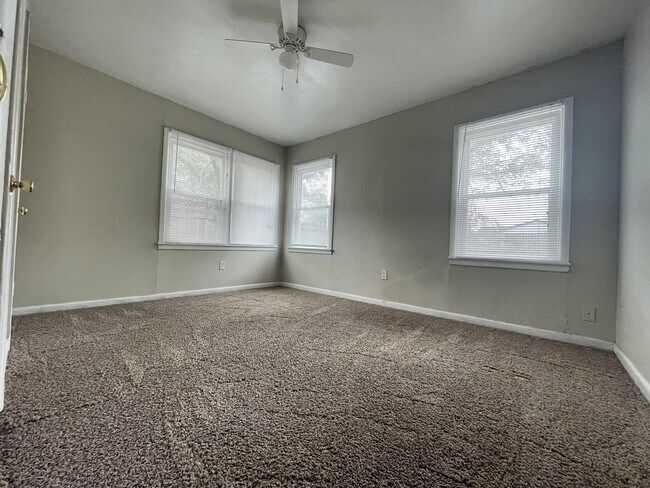 Building Photo - 4205 41st St