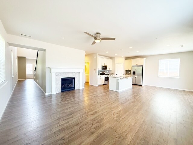 Building Photo - 4314 Andasio Loop SE
