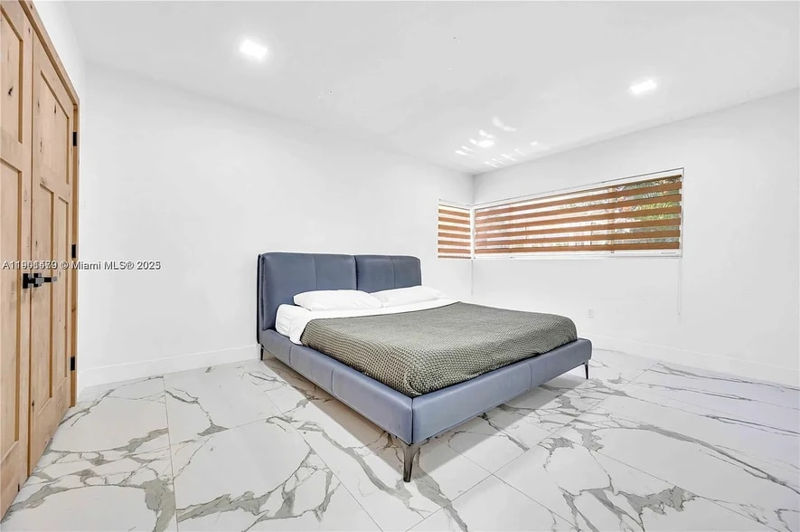 Building Photo - 4708 Alton Rd