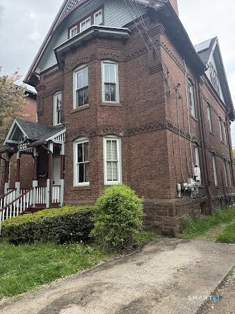 Building Photo - 26 Hungerford St