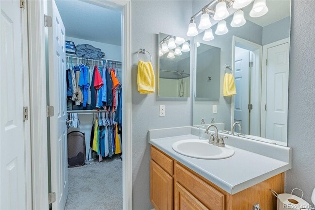 Building Photo - Gorgeous 4bd/3 ½ba in Quiet Broomfield Neighborhood!