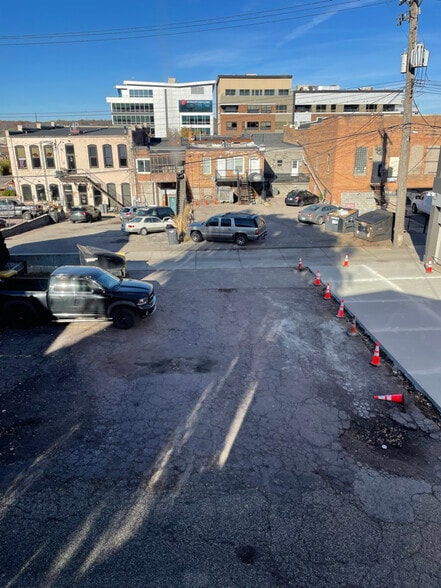 Building Photo - 520 S 2nd St