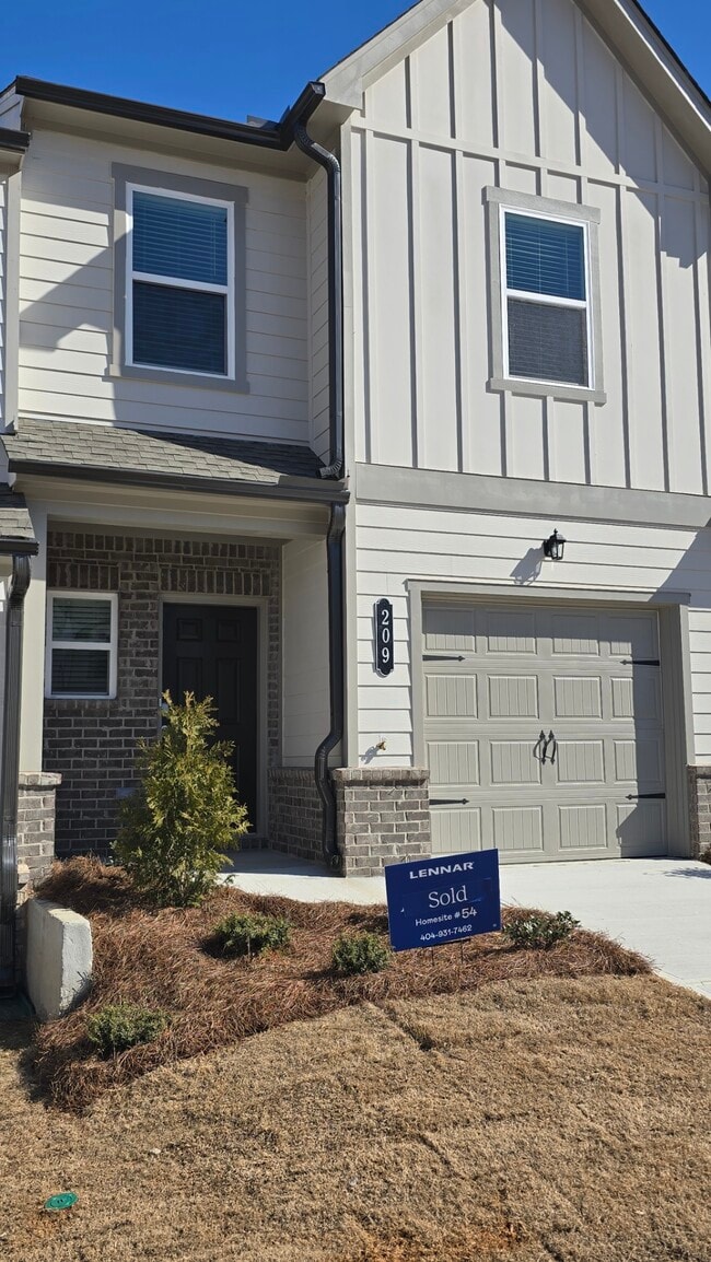 Building Photo - 217 Kenoot Dr