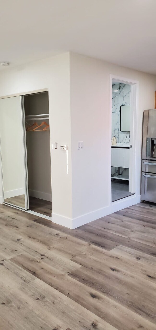 Building Photo - 12402 Killion St