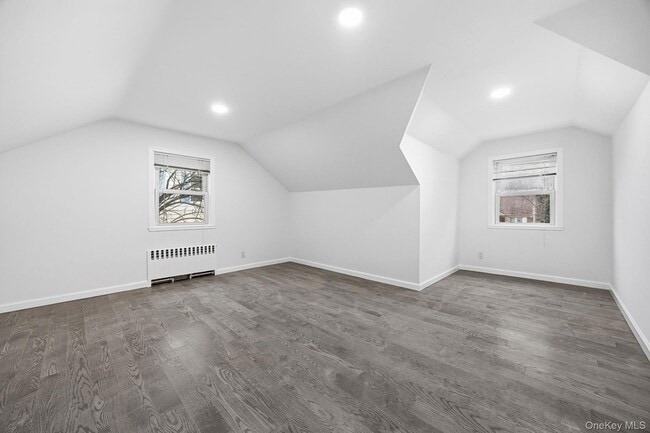 Building Photo - 291 Boulevard