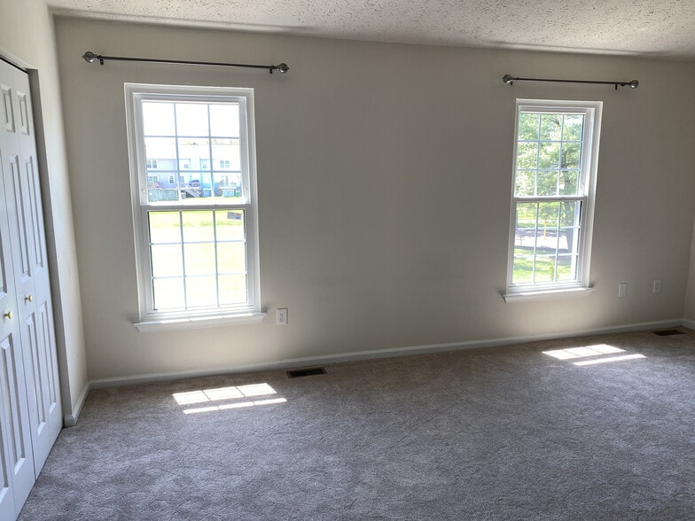 Building Photo - 5032 Merganser Ct
