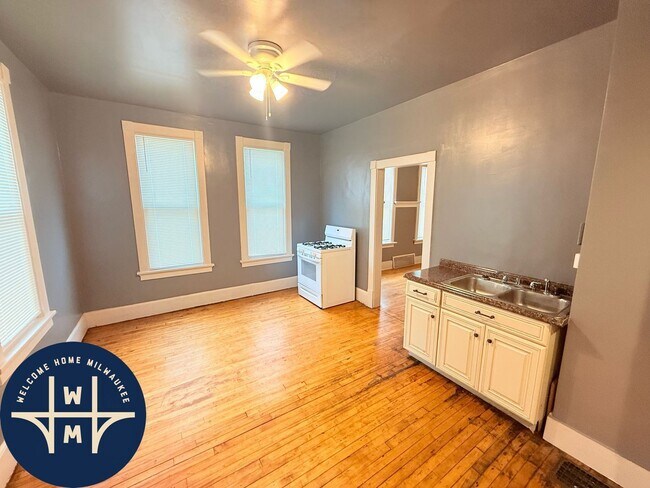 Building Photo - 2454 N 7th St
