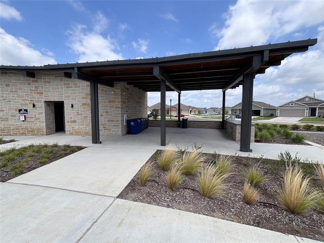 Building Photo - 727 Ginkgo Wy