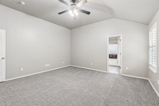 Building Photo - 4925 NW 164th Terrace