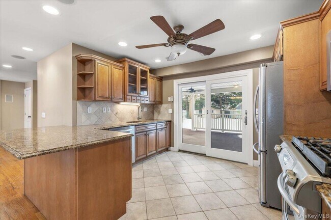 Building Photo - 234 S Pershing Ave