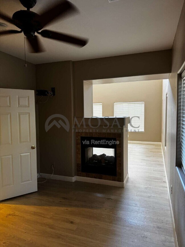 Building Photo - 3356 E Mayberry Ave