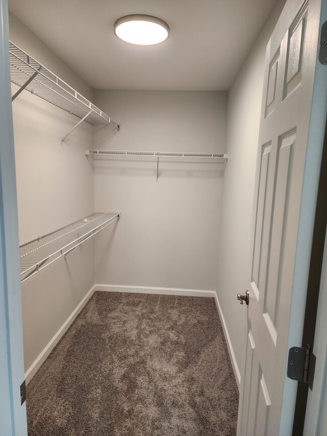 Master Closet - 13111 Millhaven Pl