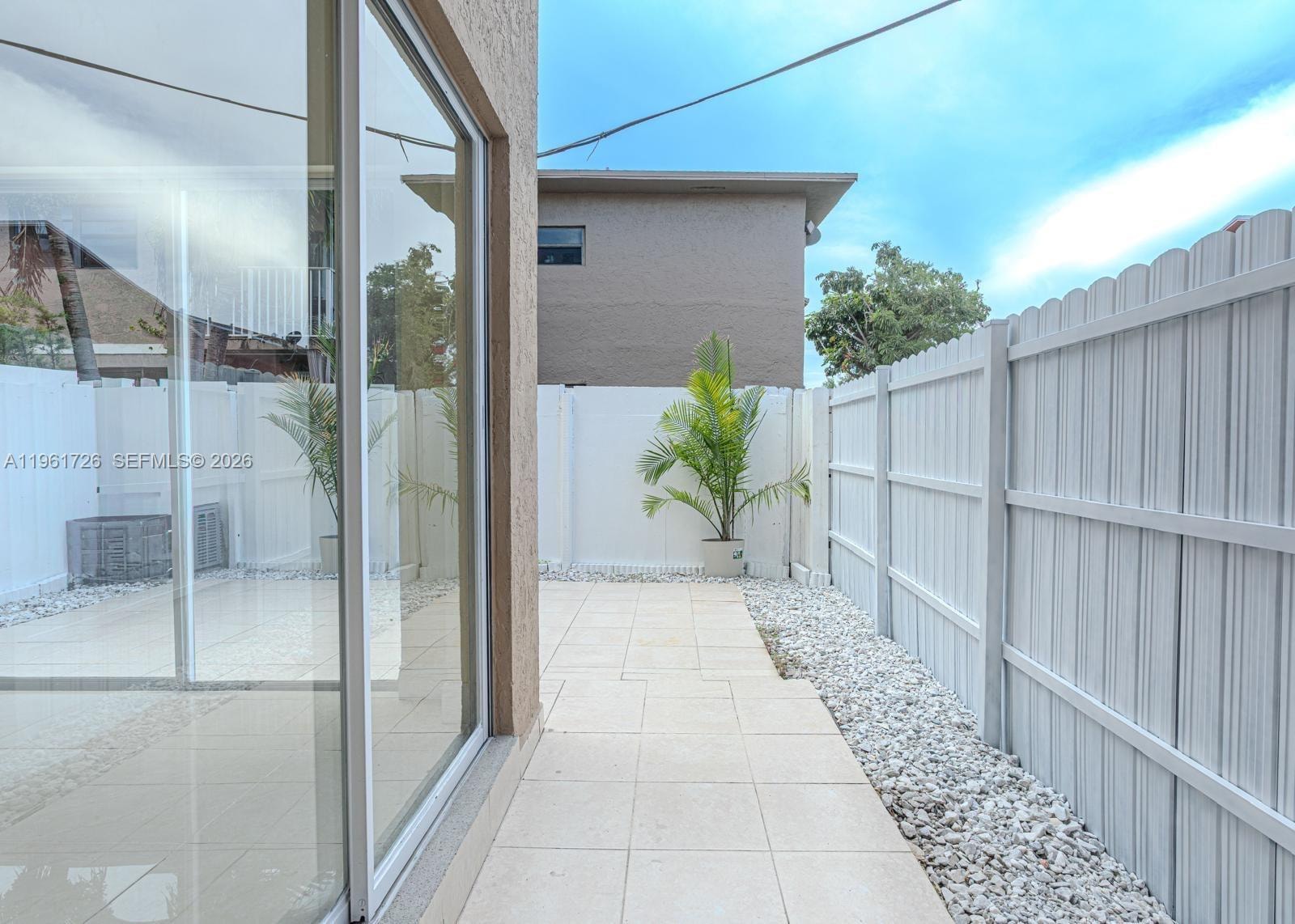 Building Photo - 5698 W 25th Ct