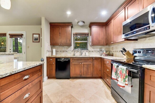 Building Photo - 11313 Menodora Dr