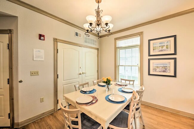 Building Photo - 418 Beachfront Dr