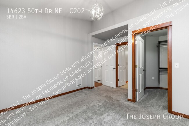 Building Photo - 14623 50th Dr NE