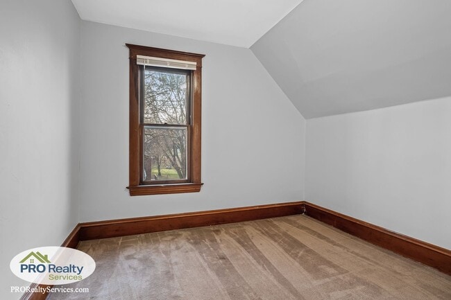 Building Photo - 4 Bedroom Home in Buffalo