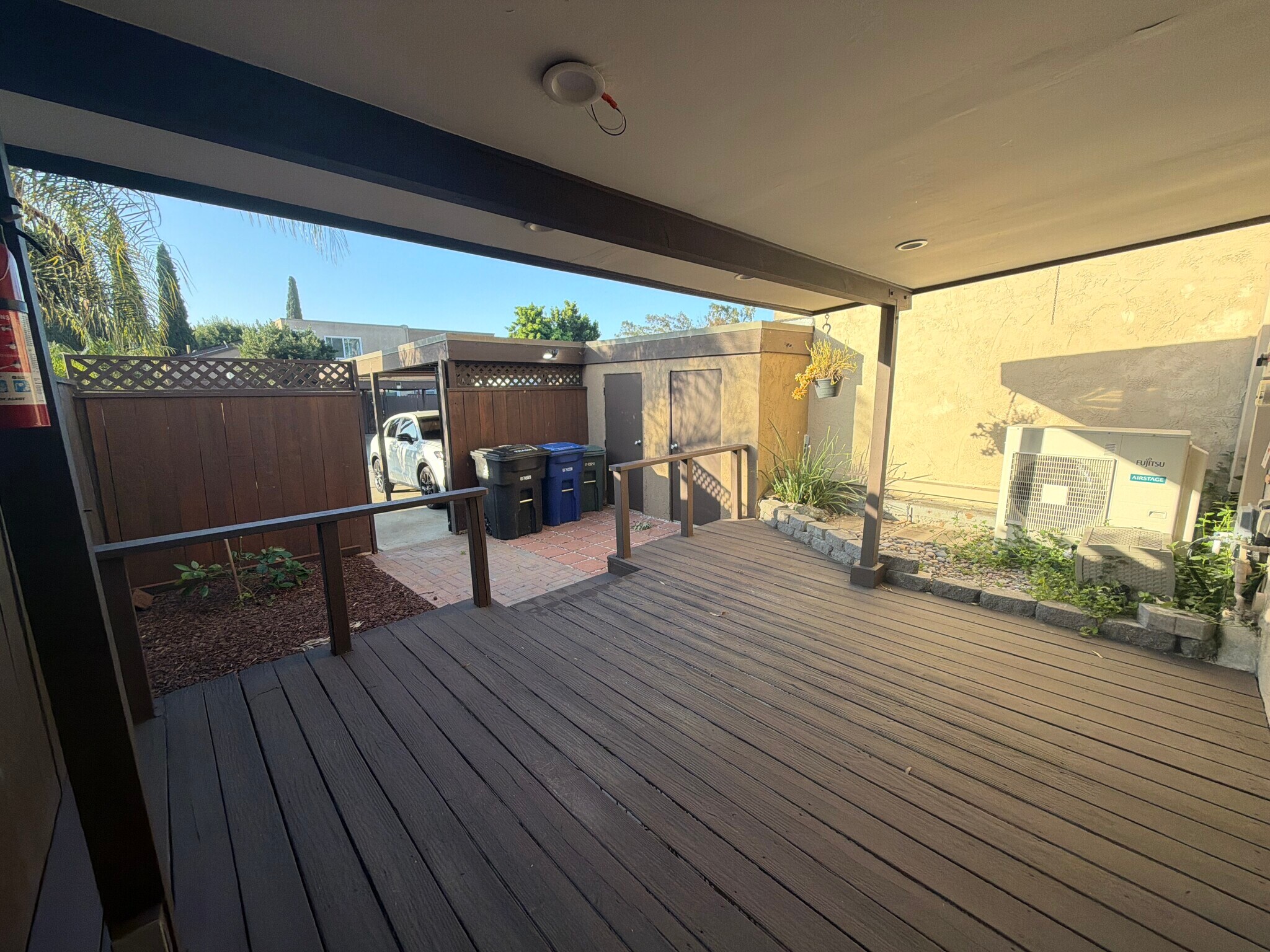 Building Photo - 1565 Mendocino Dr