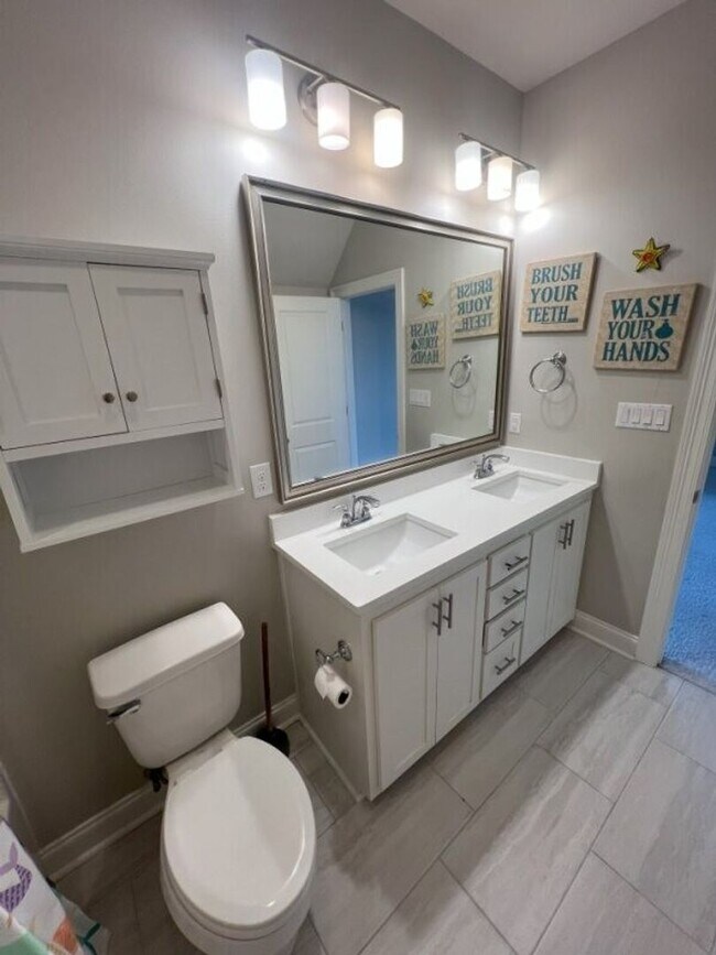 Building Photo - Beautiful 4-Bedroom Home in The Magnificen...