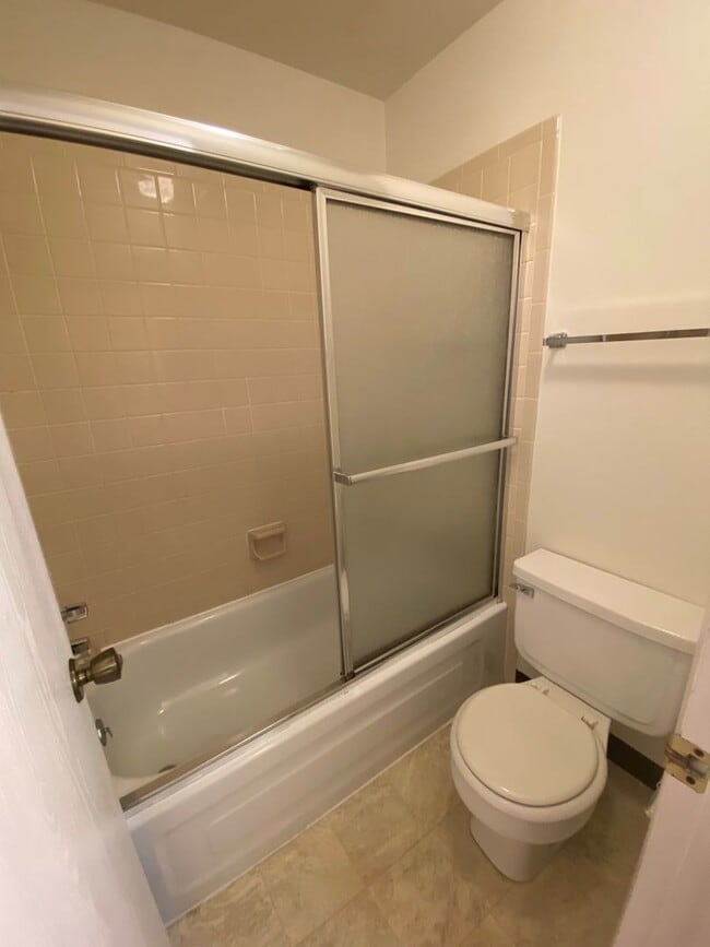 Building Photo - 1118 City Park Ave