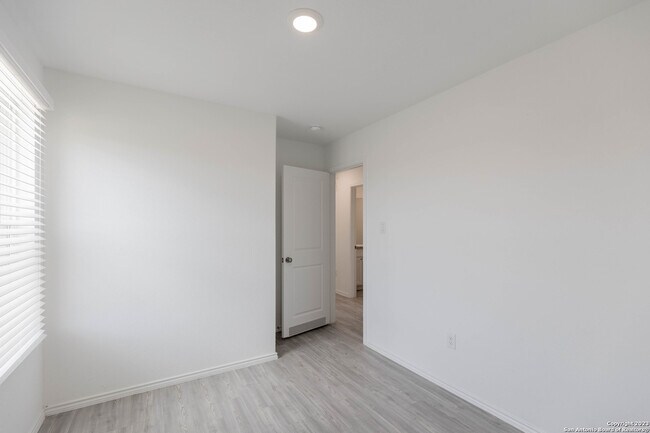 Building Photo - 8326 Piedra Medina