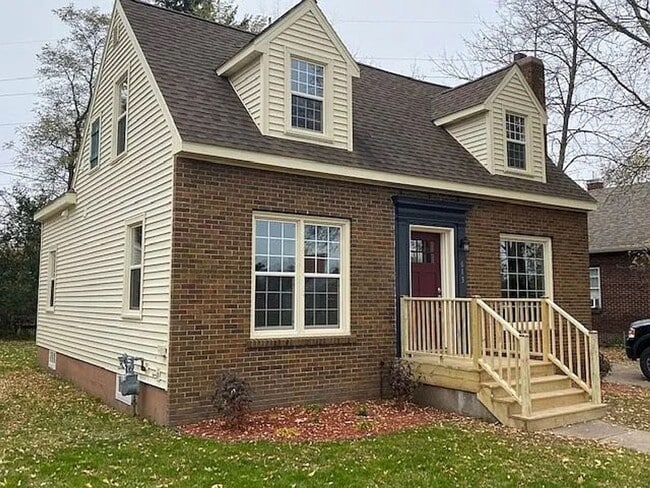 Building Photo - Click the “Apply Now” button or email wapmrentals@gmail.com for a prompt response.