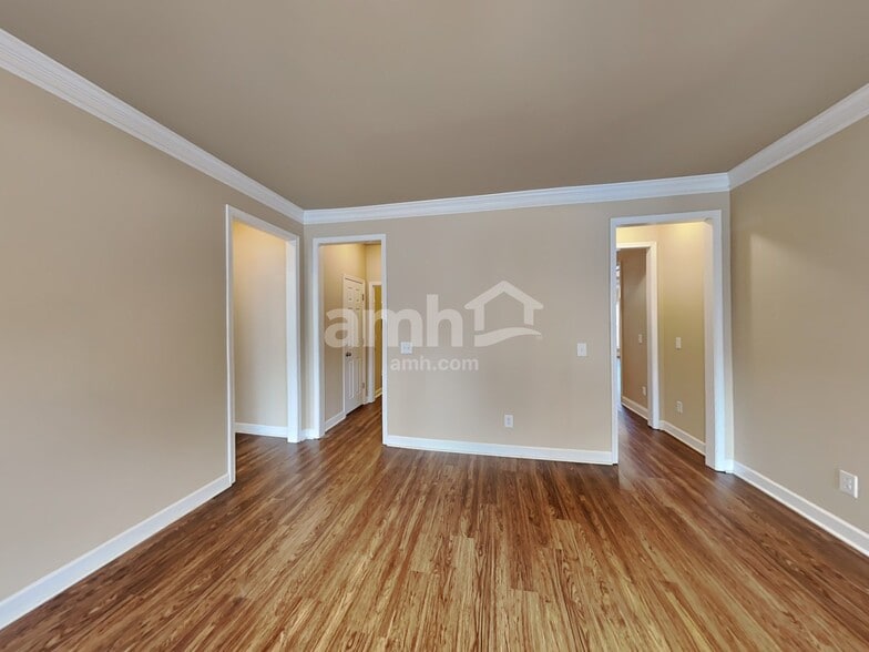 Building Photo - 2017 Keene Cir