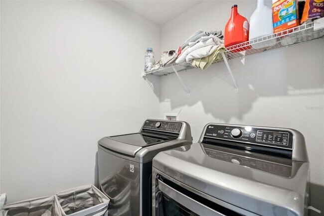 Building Photo - 3969 Clipstone Pl