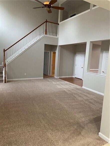 Building Photo - 7637 Forest Glen Way