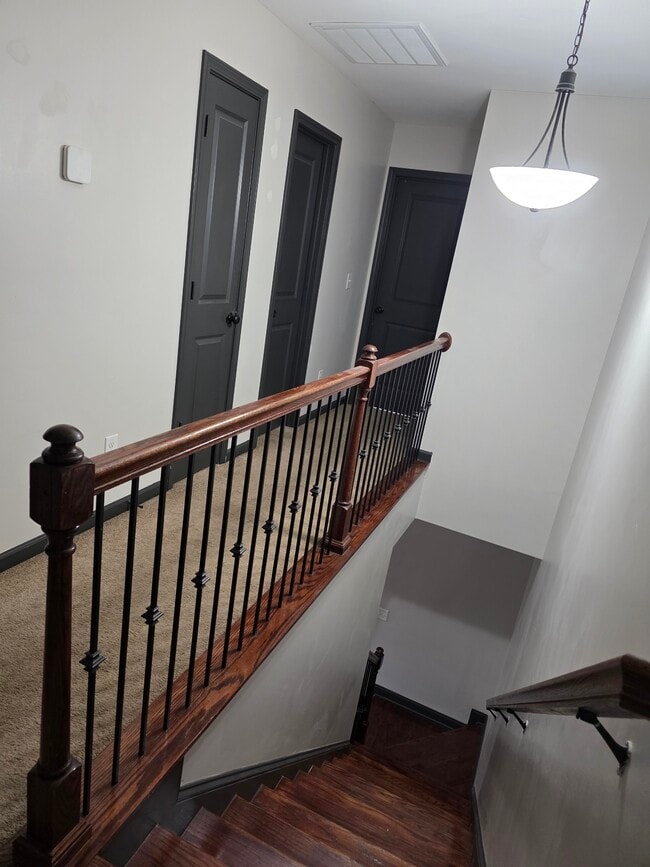 Building Photo - 2645 Old Field Rd