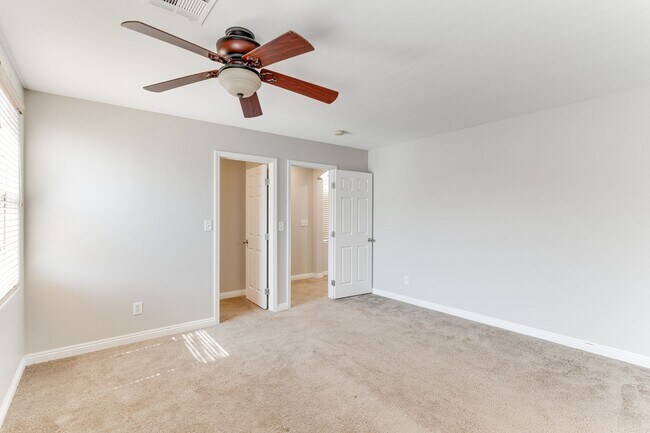 Building Photo - Coronado Ranch Pool Home | Stunning 4 Bed Beauty with Designer Kitchen & Private Backyard Oasis**
