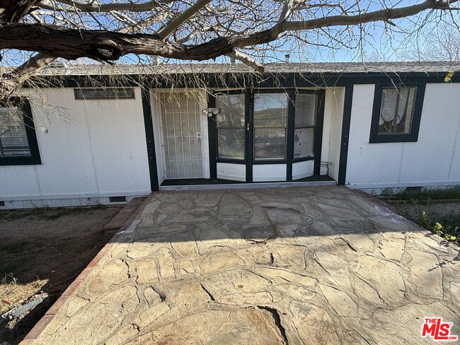 Building Photo - 3150 Stone Ave