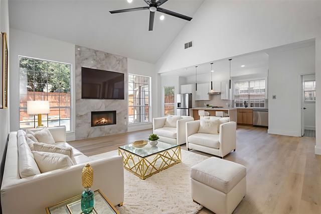 Building Photo - 2325 Flanders Ln