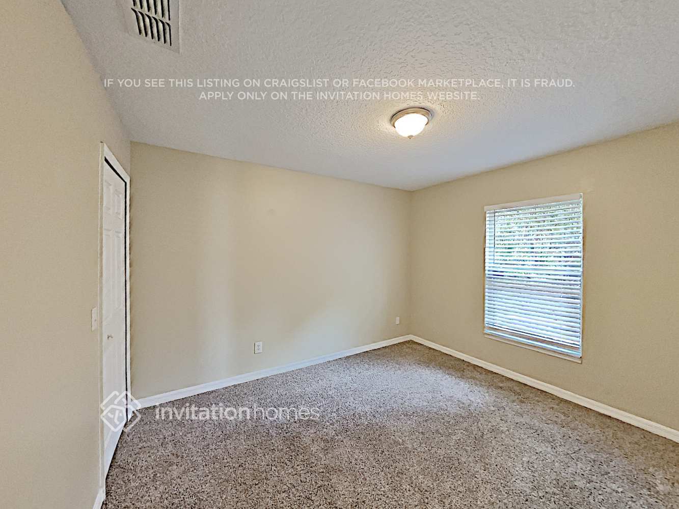 Building Photo - 2436 Delbarton Ave