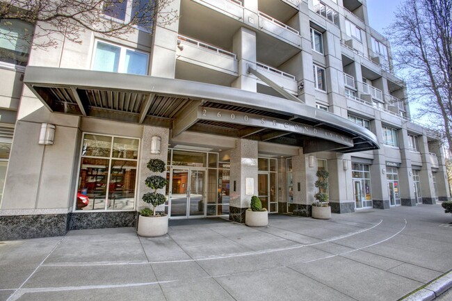 Primary Photo - Upscale 1bd 1bath in Heart of Beltown With...