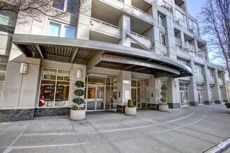 Building Photo - Upscale 1bd 1bath in Heart of Beltown With...