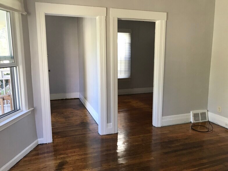 Building Photo - 5055 Fischer St