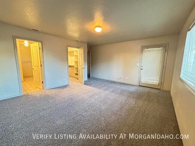 Building Photo - 11136 W Wild Iris St