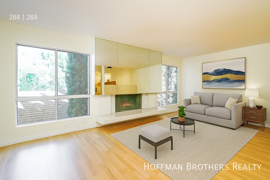 Building Photo - 4807 Woodley Ave