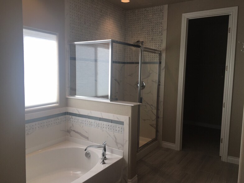 Building Photo - 7183 Jagged Rock Cir