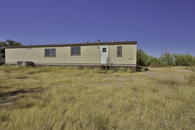 Building Photo - 6845 W Pima Mine Rd