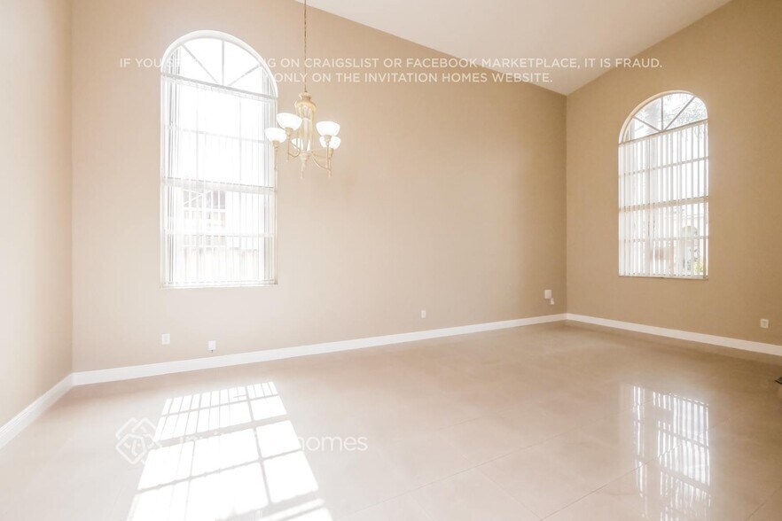 Building Photo - 16449 SW 95th St