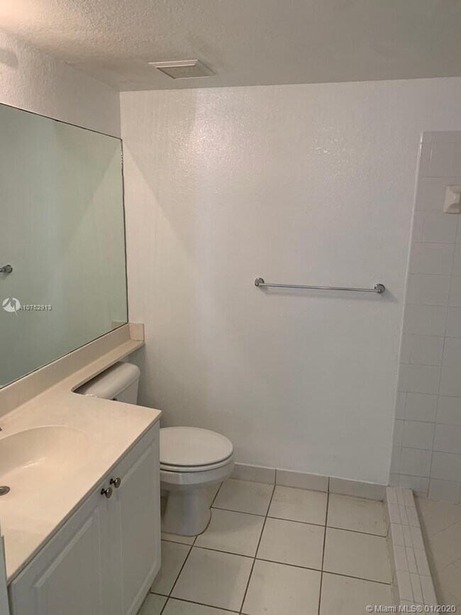 Building Photo - 15470 SW 284th St