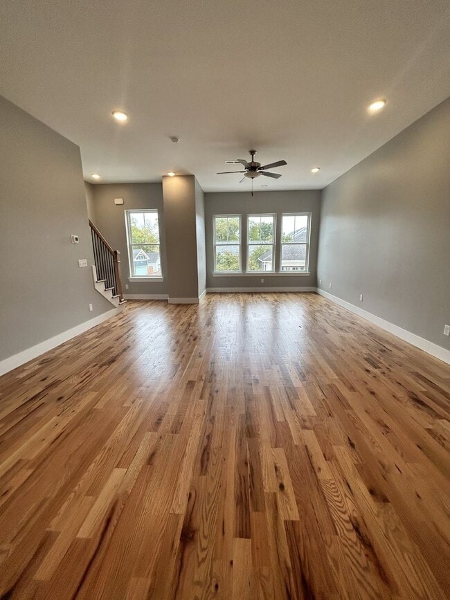 Building Photo - *MOVE IN SPECIAL 1/2 security deposit and waiving $175 Admin Fee!* New Build 3 Beds | 3.5 Baths |...
