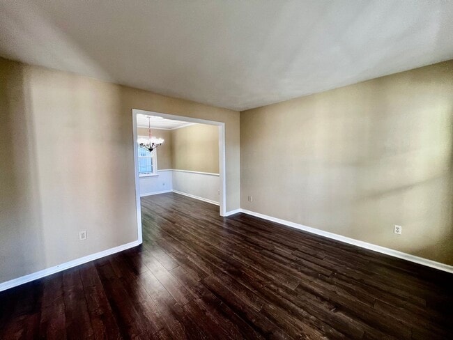 Building Photo - Welcome to this beautiful home in Salem La...